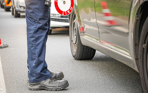 POL-DA: Griesheim: Sicher durch die dunkle Jahreszeit / Einsatzkräfte kontrollieren über 100 Personen - Foto: presseportal.de