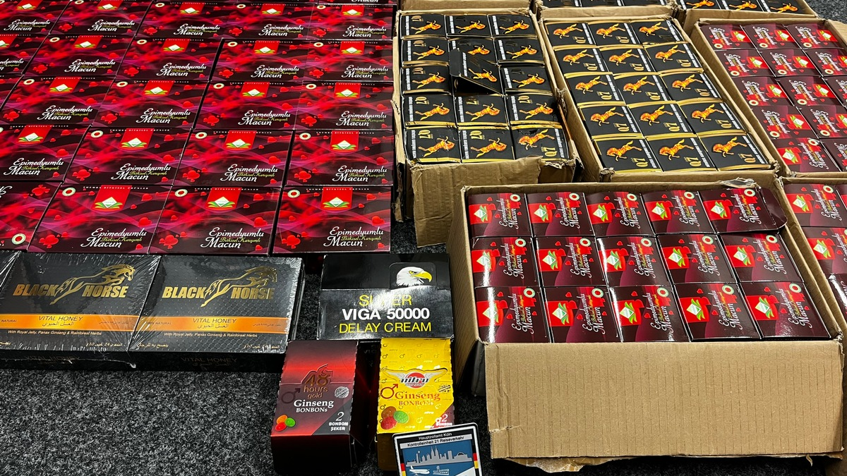 HZA-K: Reisende im Rentenalter stellt mit fast 35 Kilogramm Potenz-Honig im Gepäck neuen Rekord auf/Kölner Zoll verhindert Schmuggel am Flughafen - Foto: presseportal.de