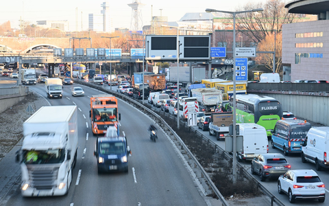 Mit Blick auf die Verkehrswende hat der Berufsverkehr noch erhebliches Potenzial.  - Foto: Sebastian Gollnow/dpa