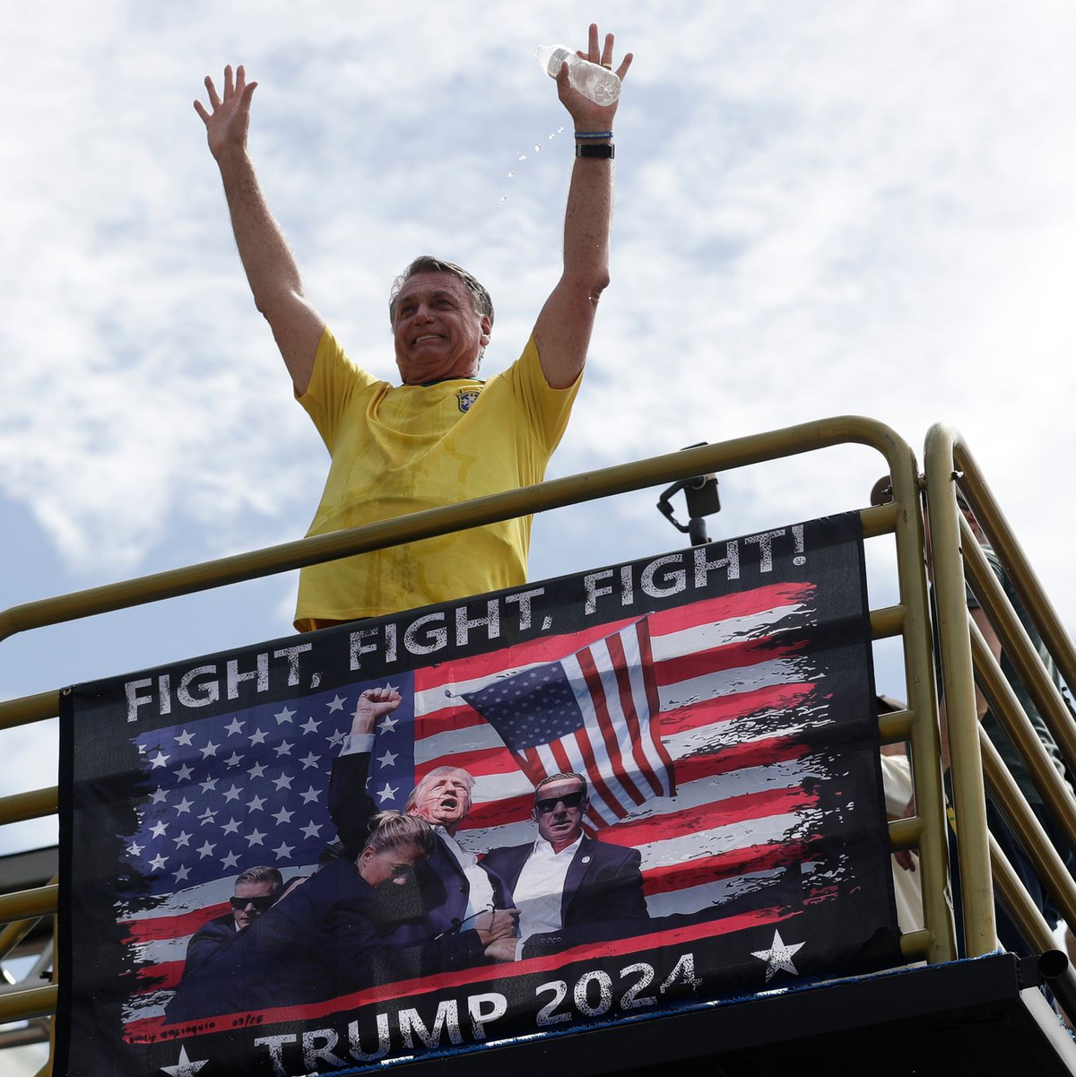 Der rechte Politiker soll gemeinsam mit Verbündeten nach seiner Abwahl 2022 einen Staatsstreich geplant haben. - Foto: Bruna Prado/AP/dpa