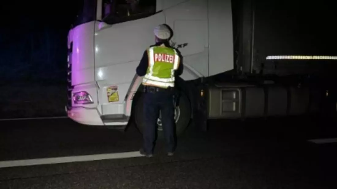 POL-PDLD: B10/LD-Godramstein - Kontrolle Nachtfahrverbot - Bild: presseportal.de