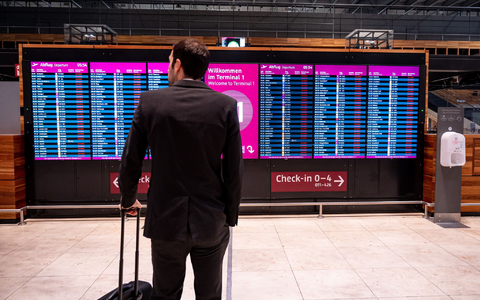 Entschädigung für ausgefallene oder verspätete Flüge einzuklagen, soll einfacher werden. (Symbolbild) - Foto: Fabian Sommer/dpa