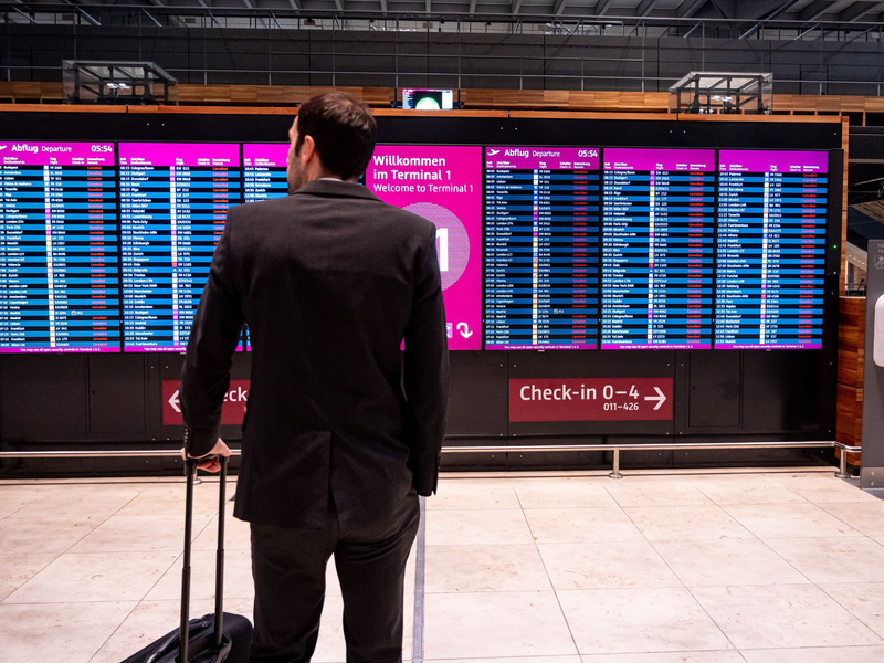 Entschädigung für ausgefallene oder verspätete Flüge einzuklagen, soll einfacher werden. (Symbolbild) - Foto: Fabian Sommer/dpa
