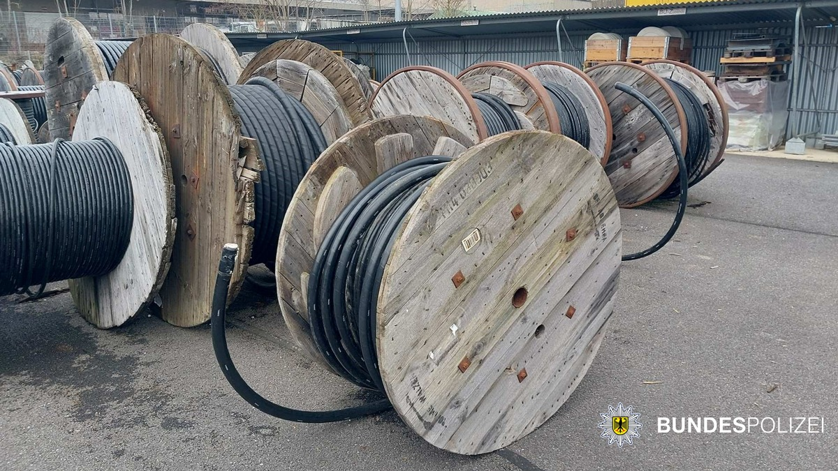 Bundespolizeidirektion München: Buntmetalldiebstahl auf Bahngelände / 50.000 Euro Sachschaden - Foto: presseportal.de