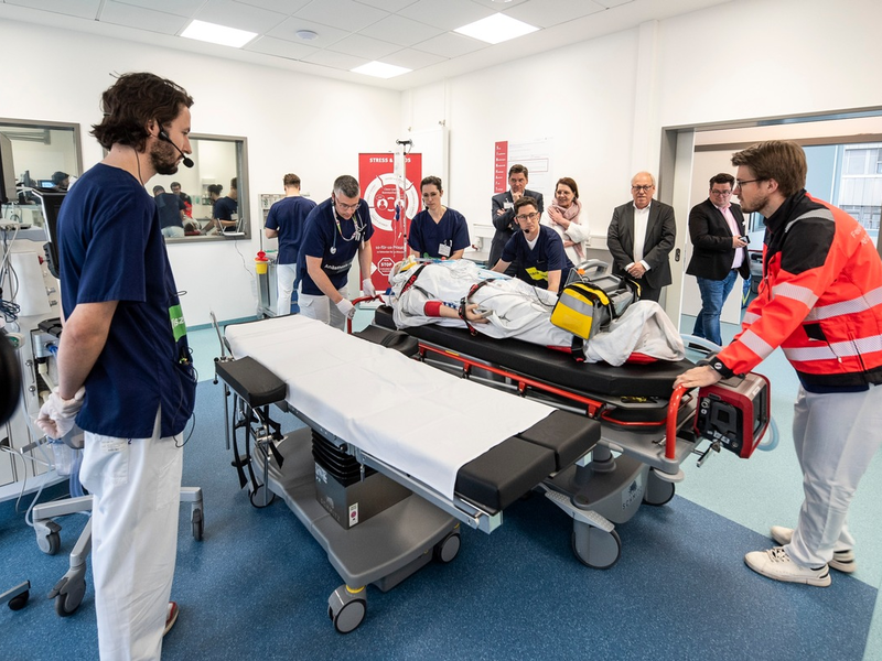 Studierendenhaus am Campus Klinikum Bielefeld eingeweiht / Lern- und Arbeitszentrum mit hochmodernen Voraussetzungen für Studium, Aus-, Fort- und Weiterbildung in der Medizin - Foto: presseportal.de