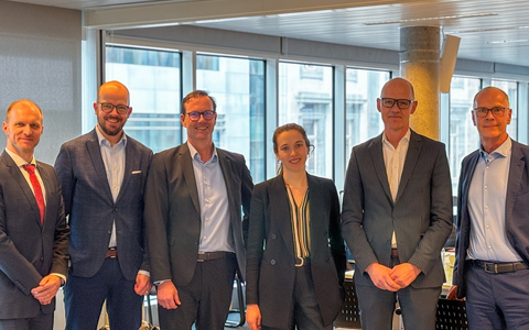 Pharma Deutschland gründet Landesverband Brüssel / Dr. Stefan Koch, CEO von MCM Klosterfrau Vertriebsgesellschaft mbH, wird Vorsitzender des Landesvorstandes - Foto: presseportal.de Pharma Deutschland gründet Landesverband Brüssel / Dr. Stefan Koch, CEO von MCM Klosterfrau Vertriebsgesellschaft mbH, wird Vorsitzender des Landesvorstandes - Foto: presseportal.de