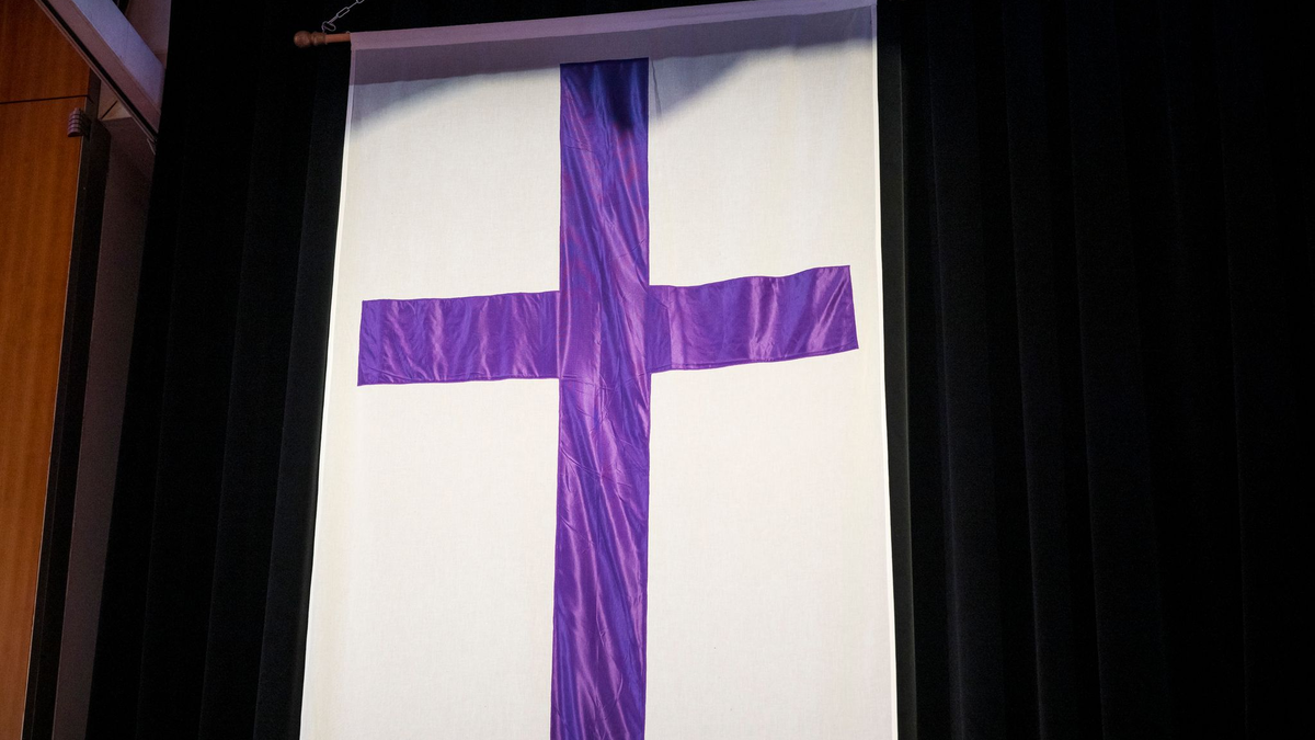 Die evangelischen Landeskirchen haben im vergangenen Jahr weiter Mitglieder verloren. (Archivfoto) - Foto: Daniel Vogl/dpa