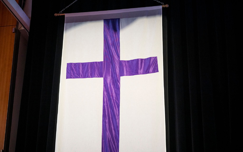 Die evangelischen Landeskirchen haben im vergangenen Jahr weiter Mitglieder verloren. (Archivfoto) - Foto: Daniel Vogl/dpa
