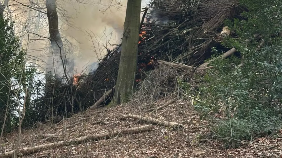 FW-Velbert: Flächenbrand an der Losenburger Straße - Bild: presseportal.de
