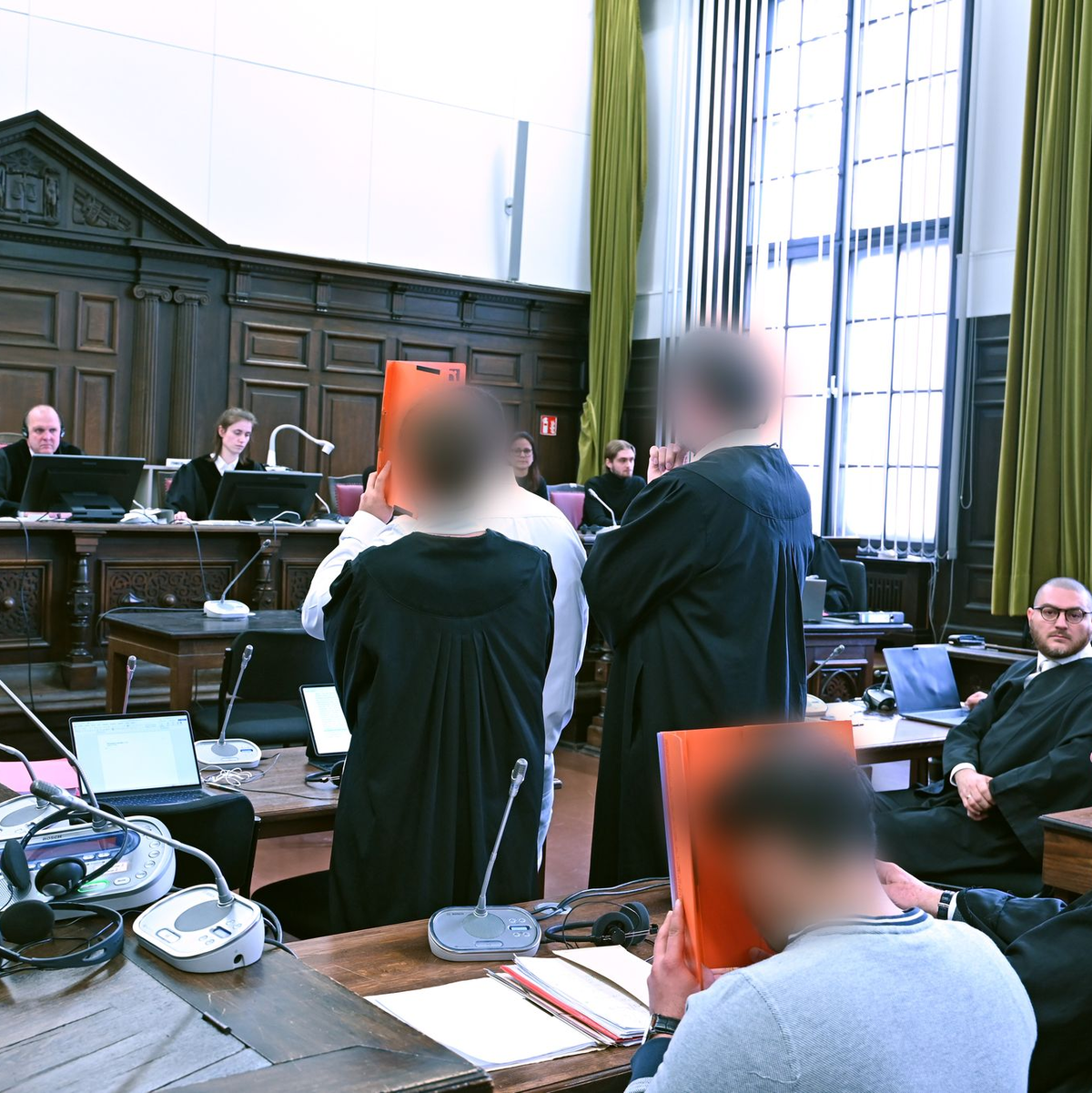 Der Prozess um ein illegales Autorennen mit tödlichen Folgen hat begonnen. - Foto: David Hammersen/dpa