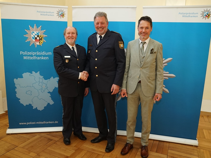 POL-MFR: (315) Josef Mehringer in den Ruhestand verabschiedet - Foto: presseportal.de