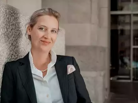 Alice Weidel: Spürbare Steuersenkungen statt weiterer Ausplünderung der Bürger - Foto: presseportal.de