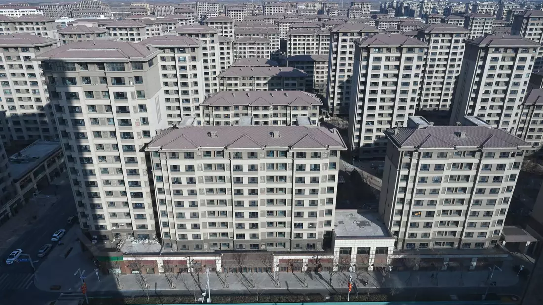 Xiong'ans Wohnungsmarkt ist zum Schutz vor Spekulanten stark reguliert und damit unattraktiver für Wohnungsfirmen. (Archivbild)  - Bild: Johannes Neudecker/dpa