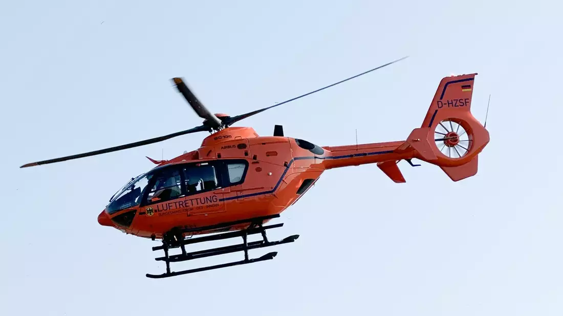 FFW Schwalmtal: Schwerer Verkehrsunfall zwischen Motorrad und Pkw - Bild: presseportal.de