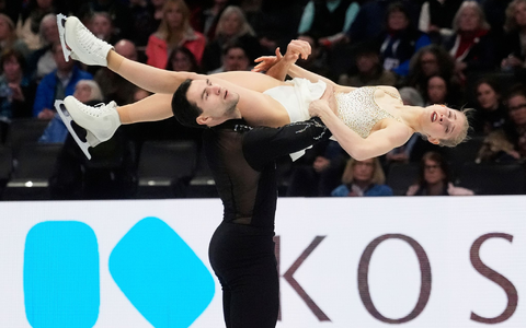 Nikita Wolodin (l) und Minerva Hase stellen bei der Eiskunstlauf-WM eine persönliche Bestleistung auf. - Foto: Charles Krupa/AP/dpa