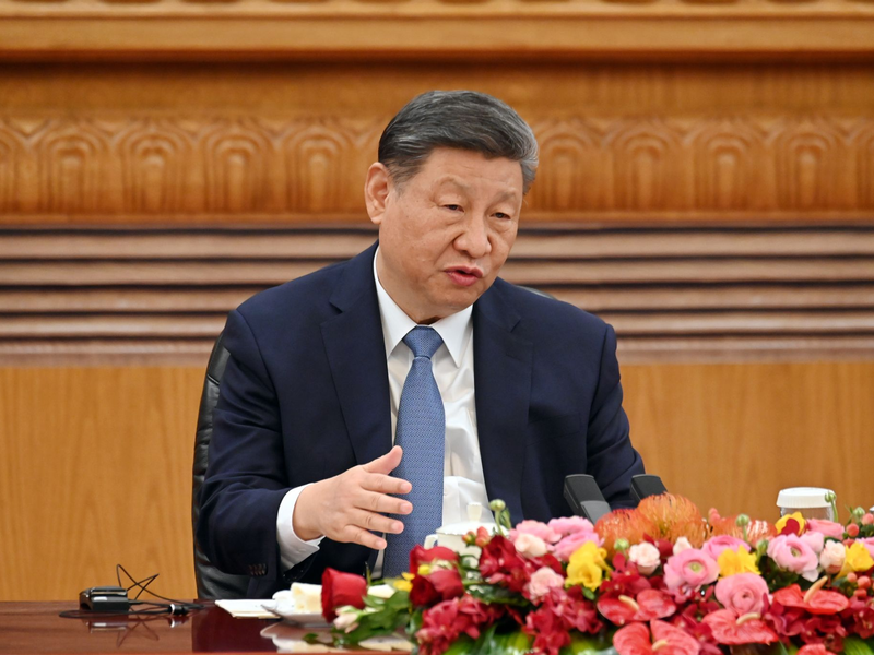 Siemens-Chef Roland Busch lobt Chinas Fortschritte in Künstlicher Intelligenz.  - Foto: Johannes Neudecker/dpa