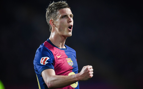 Barcelonas Dani Olmo verletzt sich im Spiel gegen Osasuna. - Foto: Matthieu Mirville/ZUMA Press Wire/dpa