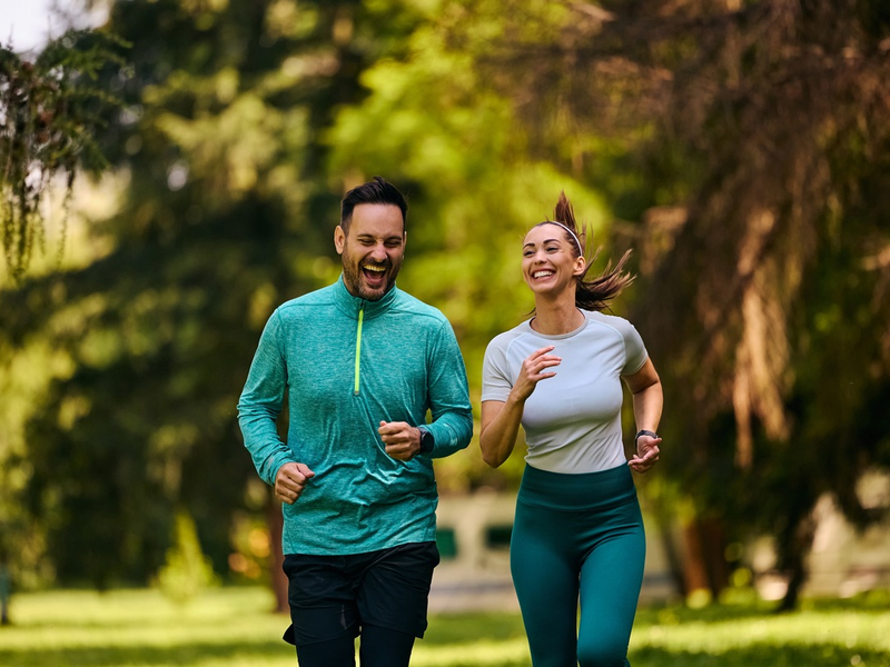 Fit in den Frühling: Was beim Joggen wichtig ist / Laufen hat viele Vorteile für die Gesundheit / Doch darf das Krafttraining nicht fehlen, um den Bewegungsapparat zu schützen - Foto: presseportal.de