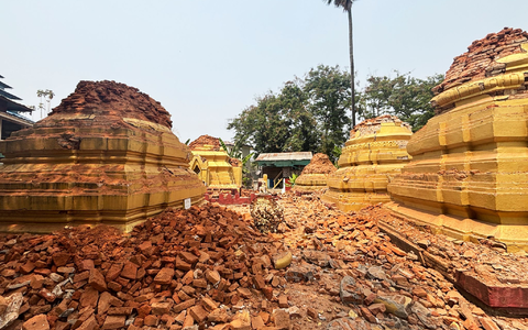 Zahlreiche historische Pagoden wurden fast völlig zerstört. - Foto: Aung Shine Oo/AP/dpa