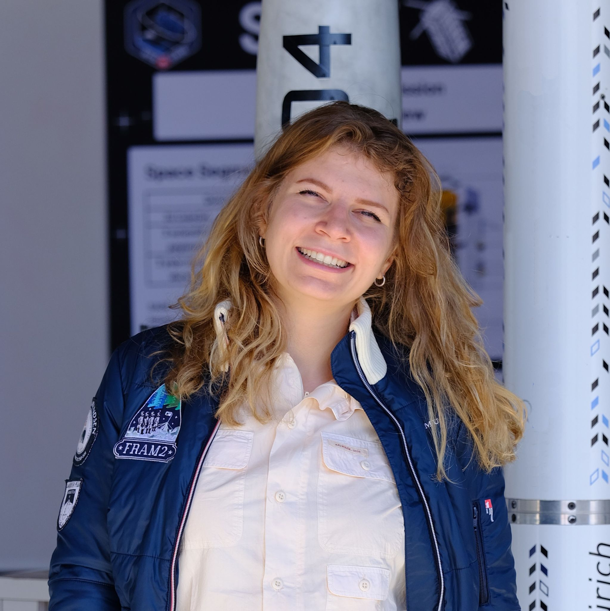 Rabea Rogge freut sich auf den Flug. - Foto: Peter Balicki/melter.ch /dpa