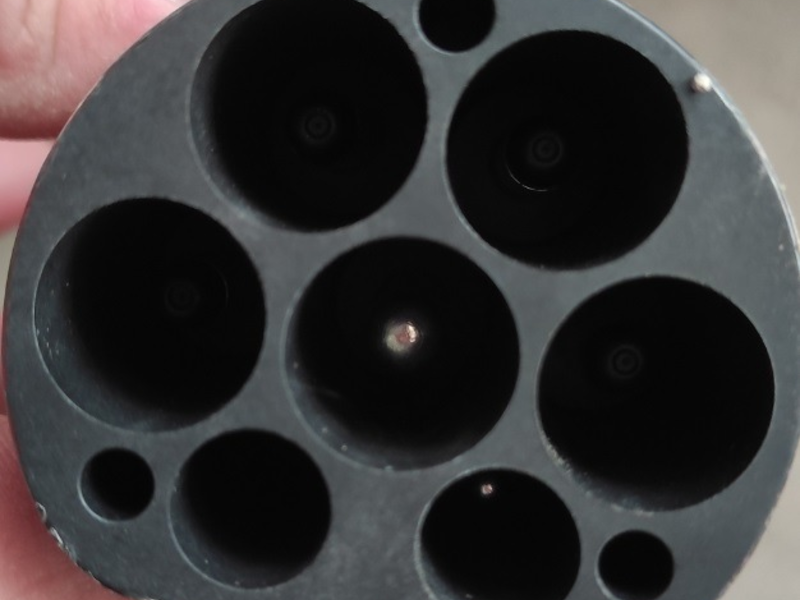 LPI-NDH: E-Fahrzeug-Ladekabel im Keller aufgefunden - Wer kann hierzu Angaben machen? - Foto: presseportal.de