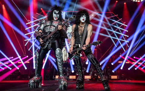 Bei der Abschiedstournee traten Kiss noch mit Make-up auf. (Archivbild) - Foto: Bernd Thissen/dpa