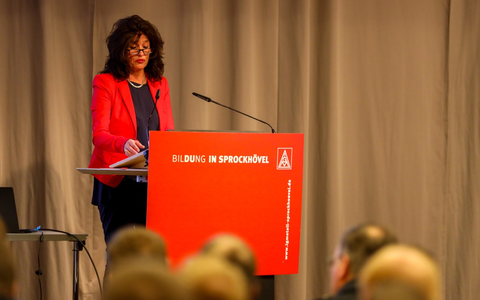 FW-EN: Freiwillige Feuerwehr Sprockhövel weiterhin leistungsstark / Hauptamtliche KrÀfte werden vorerst nicht notwendig / Jahresbericht der Feuerwehr zum vergangenen Jahr 2024 - Foto: presseportal.de FW-EN: Freiwillige Feuerwehr Sprockhövel weiterhin leistungsstark / Hauptamtliche KrÀfte werden vorerst nicht notwendig / Jahresbericht der Feuerwehr zum vergangenen Jahr 2024 - Foto: presseportal.de