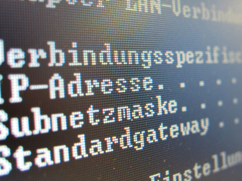IP-Adressen sind bei bestimmten Delikten oft der einzige Ermittlungsansatz. Das gilt insbesondere für Darstellungen sexuellen Missbrauchs an Kindern und Jugendlichen. (Symbolbild) - Foto: Franz-Peter Tschauner/dpa