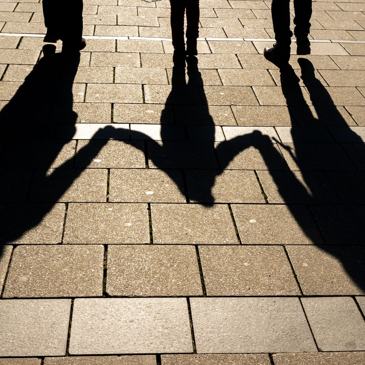 Das Elterngeld  Eltern ermöglichen, ihre Kinder zu betreuen und zu erziehen. (Archivbild) - Foto: Peter Kneffel/dpa