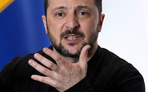 Der ukrainische Präsident Wolodymyr Selenskyj wirft Russland vor, weiter Energieanlagen zu beschießen. (Archivbild) - Foto: Aurelien Morissard/AP/dpa