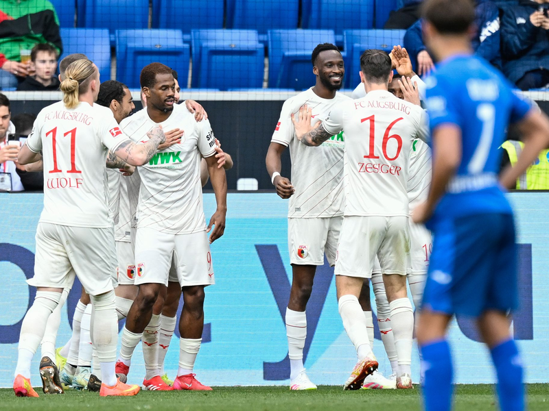 Erstmals seit langem wieder bezwungen: FCA-Schlussmann Finn Dahmen - Foto: Uwe Anspach/dpa