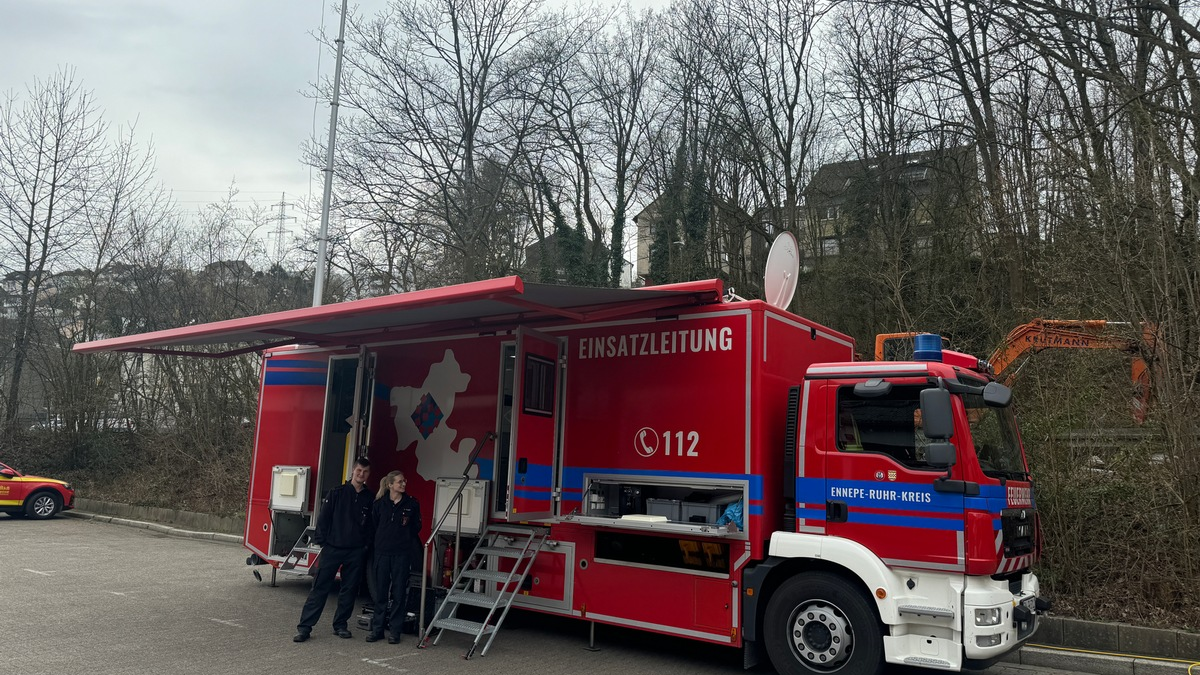 FW-EN: Führungskräfte-Fortbildung für den Ernstfall - Führungskräfte und IuK Gruppe übten gemeinsam - Foto: presseportal.de