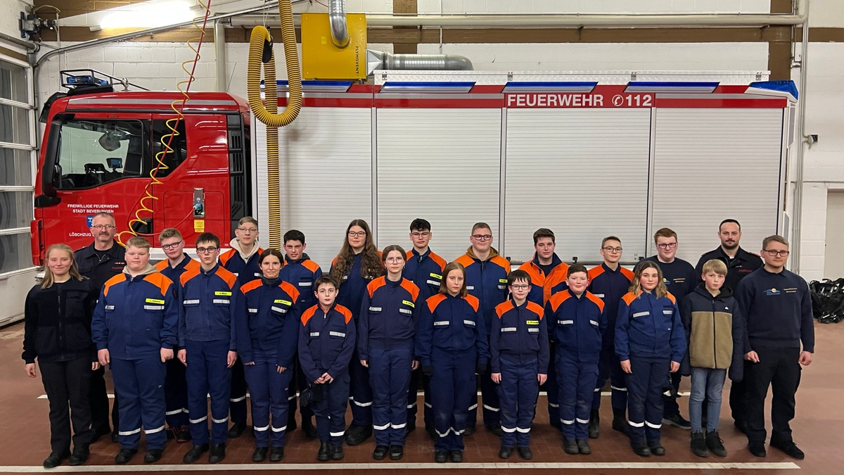FW Beverungen: Ein Jahr voller Highlights und ein großer Abschied / Jugendfeuerwehr Beverungen lässt das vergangene Jahr rekapitulieren - Foto: presseportal.de