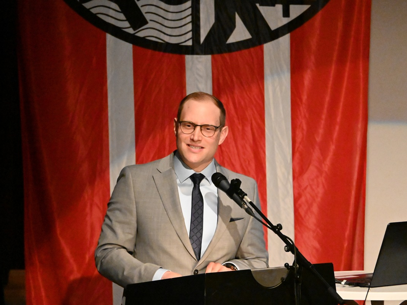 FW LK Esslingen: Jahresbericht der Feuerwehren des Landkreises Esslingen und des Kreisfeuerwehrverbandes Esslingen-Nürtingen anlässlich der Jahreshauptversammlung am 28. März 2025 in Altbach - Foto: presseportal.de