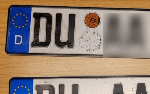 BPOL-FL: Handewitt - Gesuchter Mann mit gesuchtem Führerschein und Autokennzeichen kontrolliert - Foto: presseportal.de