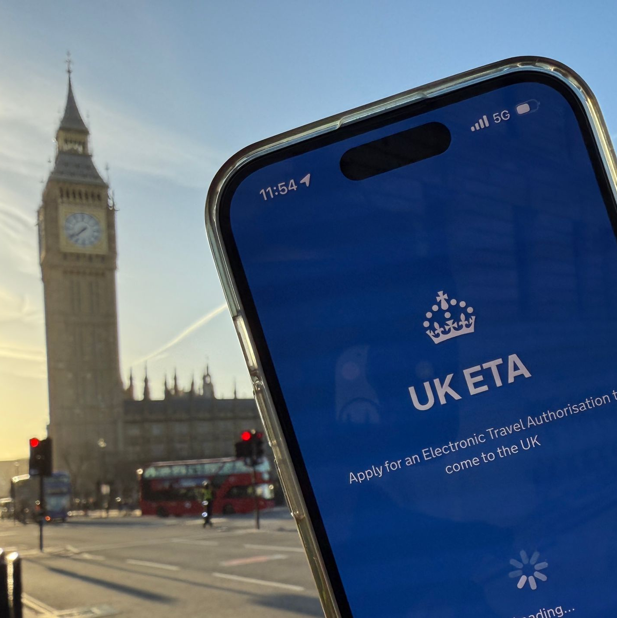 Ab dem 2. April brauchen deutsche Reisende ohne Visum eine elektronische Einreisegenehmigung. - Foto: Jan Mies/dpa