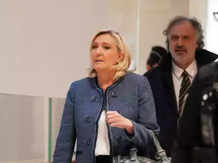 Für Le Pen ist der Schuldspruch ein Desaster. - Foto: Thibault Camus/AP/dpa