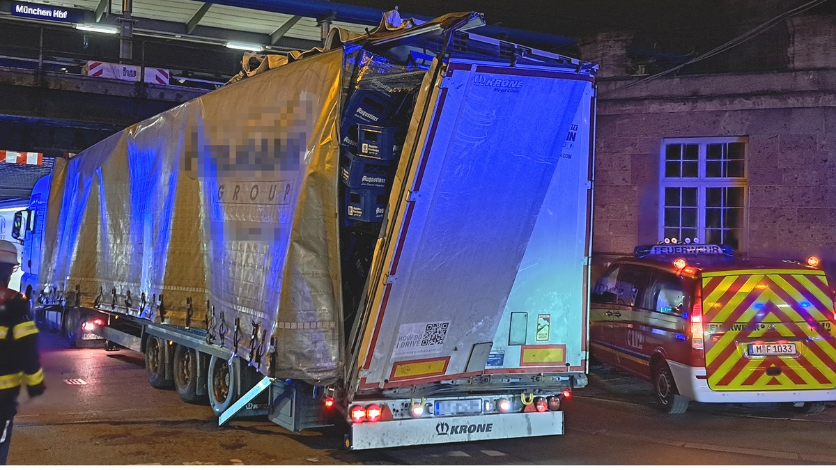 FW-M: Wochenendrückblick der Feuerwehr München (28. - 30.März 2025) - Foto: presseportal.de