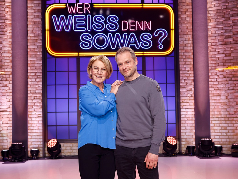 Spürnasen im Duell: Mariele Millowitsch und Hinnerk Schönemann bei Wer weiß denn sowas? - Das Wissensquiz vom 7. bis 11. April 2025, um 18:00 Uhr im Ersten - Foto: presseportal.de