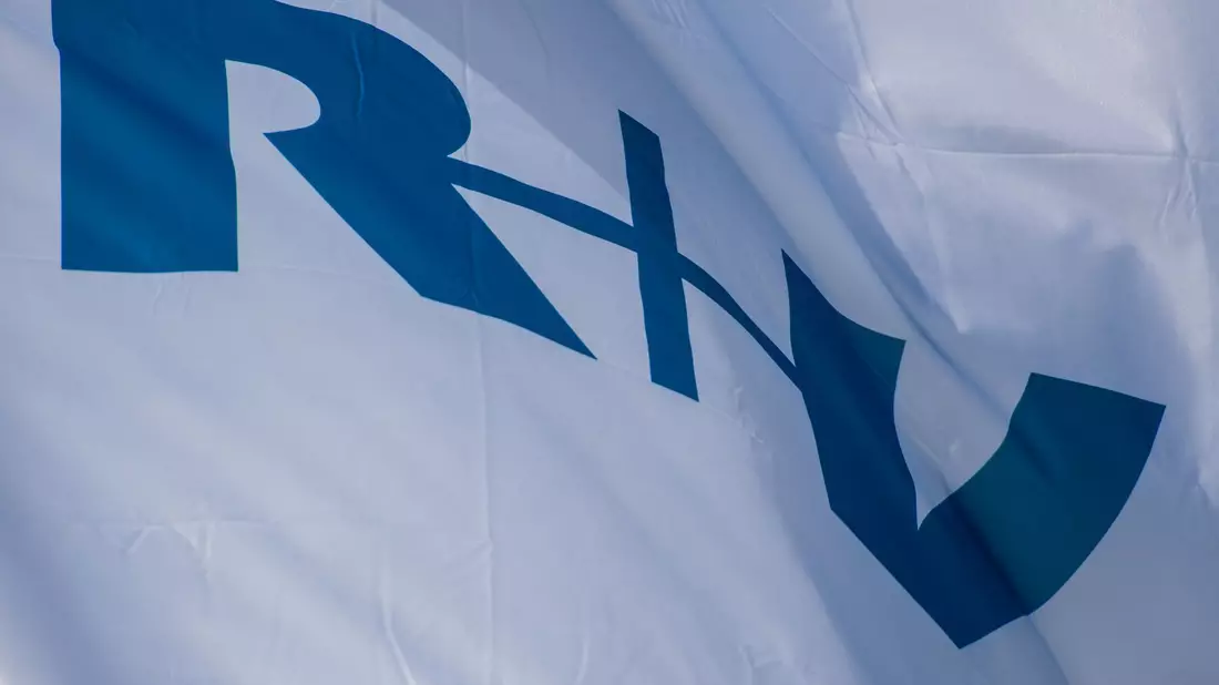 Die R+V Versicherung übertrifft 2024 das Vorjahresergebnis deutlich (Archivbild). - Bild: Andreas Arnold/dpa