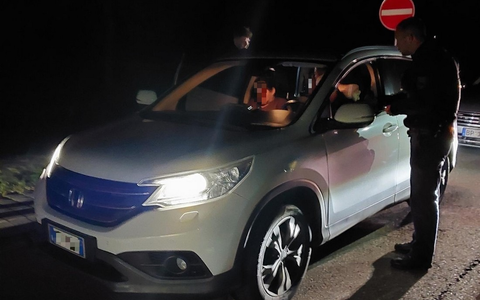 Bundespolizeidirektion München: Unter Drogen am Steuer/ Bundespolizei stoppt zwei Schleuserfahrer - Foto: presseportal.de