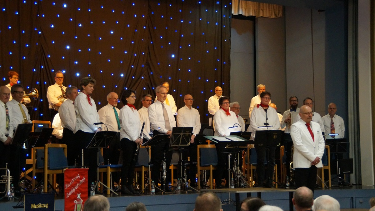 FW Wathlingen: Frühjahrskonzert des Musikzuges der Ortsfeuerwehr Adelheidsdorf - Foto: presseportal.de