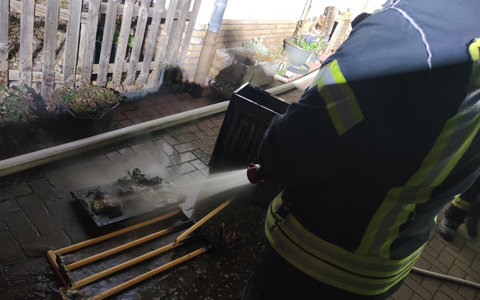 FW Celle: Saunabrand - Foto: presseportal.de