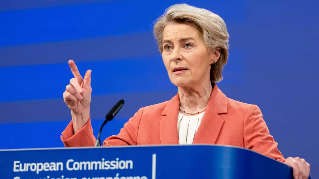 EU-Kommissionspräsidentin von der Leyen warnt vor einem Zollstreit. (Archivbild) - Bild: Geert Vanden Wijngaert/AP/dpa