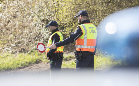 HZA-LÖ: Berufsinfotag beim Hauptzollamt Lörrach / Jetzt noch einen Platz sichern - Foto: presseportal.de HZA-LÖ: Berufsinfotag beim Hauptzollamt Lörrach / Jetzt noch einen Platz sichern - Foto: presseportal.de
