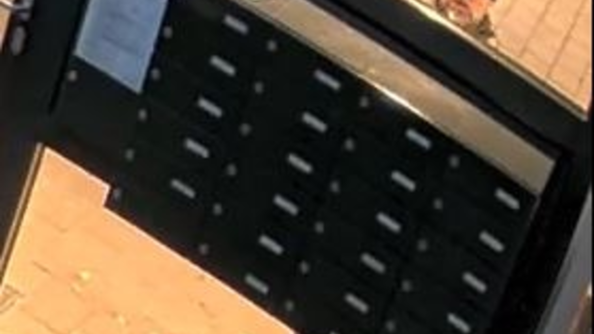 POL-HB: Nr.: 0213 --Öffentlichkeitsfahndung nach mehrfacher Volksverhetzung-- - Foto: presseportal.de