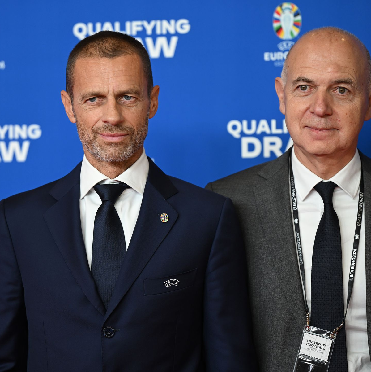 DFB-Chef Bernd Neuendorf (r), hier neben UEFA-Präsident Aleksander Ceferin, hat eine klare Haltung zur Russland-Frage im Fußball. - Foto: Arne Dedert/dpa
