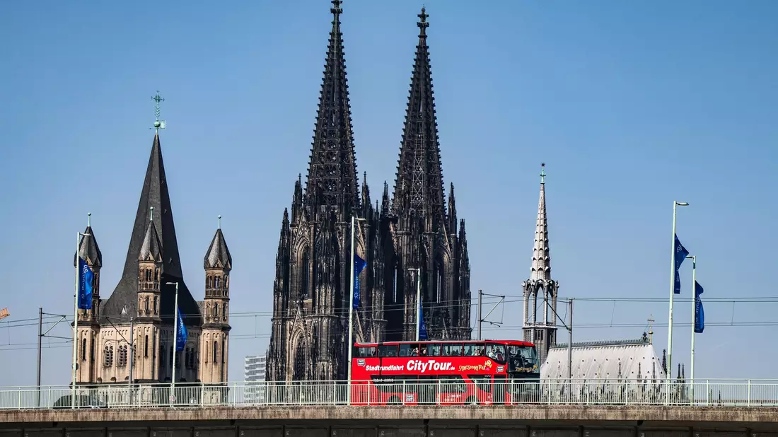 Die Temperaturen erreichen bis zu 24 Grad. (Archivbild) - Bild: Oliver Berg/dpa
