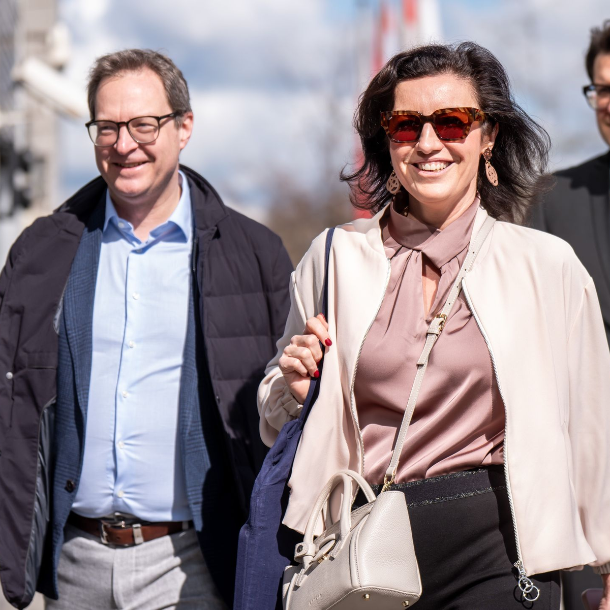 Die Unterhändler von Union und SPD führen ihre Koalitionsgespräche in großer Runde fort. (Archivbild) - Foto: Michael Kappeler/dpa