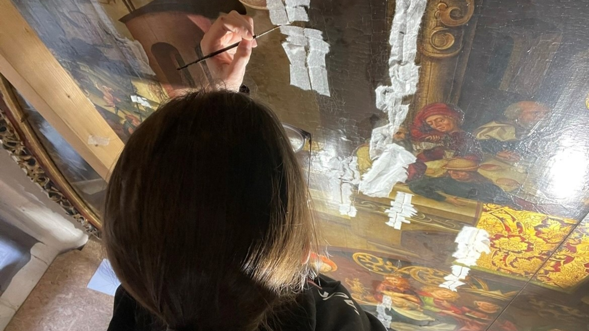 Einzigartiges Holztafelbild vor dem Zerfall durch Trockenstress bewahrt / DBU fördert Projekt im Freisinger Dom - Klimakrisenfolge - Foto: presseportal.de